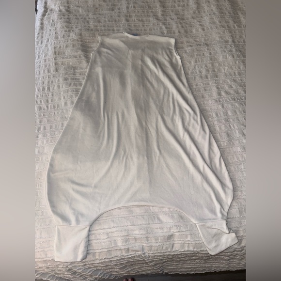 Halo sleep sack with feet - Picture 5 of 5